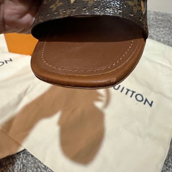 RARE Star Louis Vuitton Ankle Strap Star Heels - Size 7.5 - Worn a couple times - Picture 9 of 15